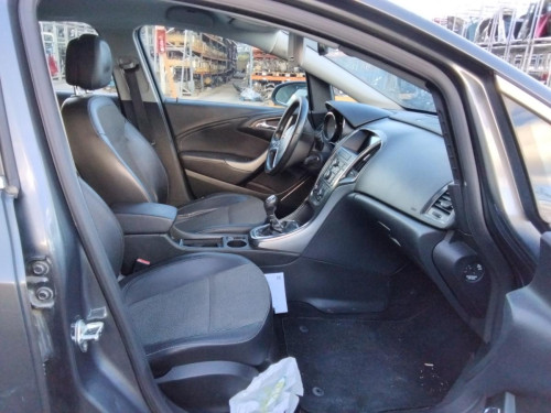  OPEL ASTRA J SPORTS TOURER 