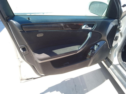 GUARNECIDO PUERTA DELANTERA IZQUIERDA Mercedes-Benz CLASE C (BM 203) BERLINA 