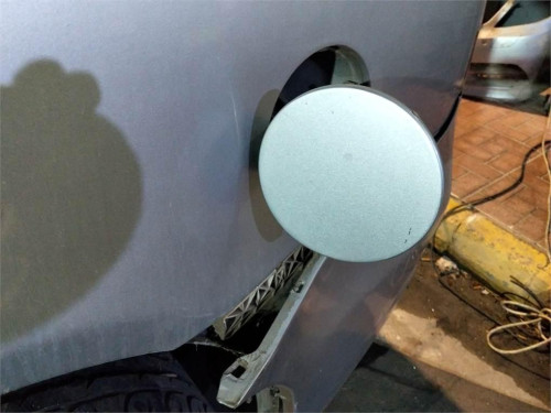 TAPA EXTERIOR COMBUSTIBLE Mitsubishi GRANDIS (NA0W) 