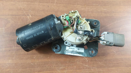 MOTOR LIMPIA TRASERO Ford MAVERICK (NL) 