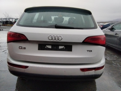  AUDI Q5 (8R) 