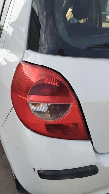 PILOTO TRASERO IZQUIERDO Renault Clio III (2005->)