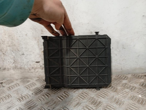 CAJA RELES / FUSIBLES 