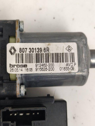  MOTOR ELEVALUNAS DELANTERO DERECHO Renault MEGANE III BERLINA 5P 