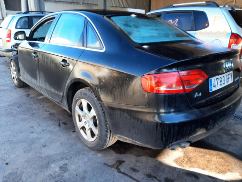  AUDI A4 BERLINA (8K2) 