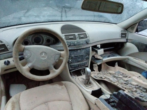  MERCEDES-BENZ CLASE E (BM 211) BERLINA 