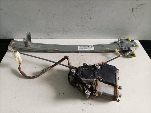  ELEVALUNAS TRASERO IZQUIERDO MITSUBISHI GALANT FAMILIAR (EA0) 