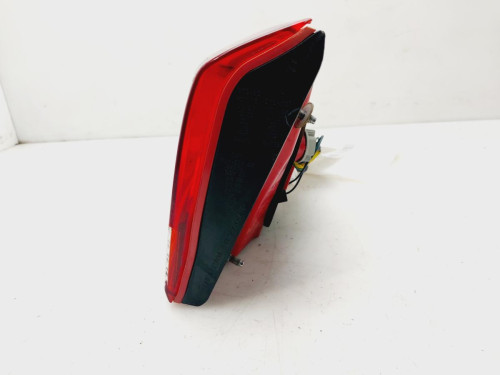 PILOTO TRASERO DERECHO INTERIOR Kia RIO (YB) 