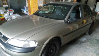 OPEL VECTRA B BERLINA