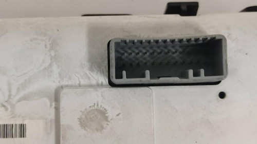 PANTALLA MULTIFUNCION Renault MEGANE III BERLINA 5P 