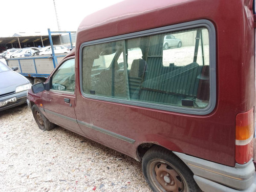 FORD FIESTA COURIER — vehículo donante para recambios 