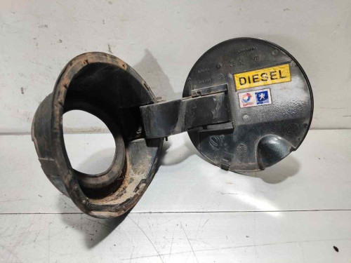 TAPA EXTERIOR COMBUSTIBLE PEUGEOT 308 