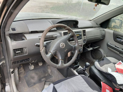  NISSAN X-TRAIL (T30) 
