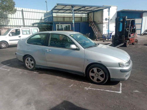  SEAT CORDOBA BERLINA (6K2) 