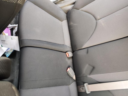 ENGANCHE CINTURON TRASERO CENTRAL KIA RIO (JB) 