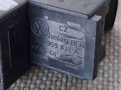 INTERRUPTOR, VOLKSWAGEN, PASSAT BERLINA (3B3)