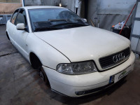AUDI A4 BERLINA (B5)