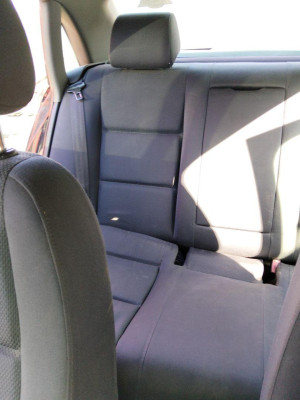 ASIENTO TRASERO MEDIO