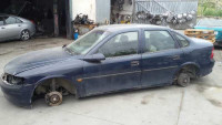 OPEL VECTRA B BERLINA