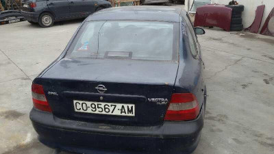OPEL VECTRA B BERLINA