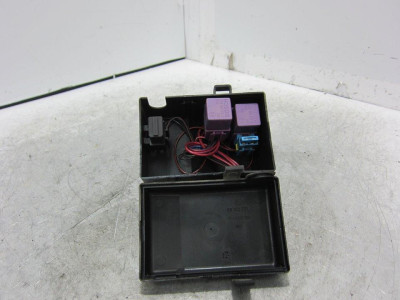 CAJA RELES / FUSIBLES
