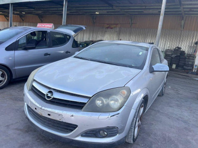 OPEL ASTRA H BERLINA