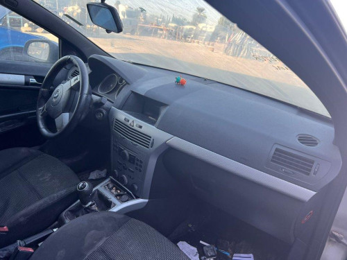  OPEL ASTRA H BERLINA 