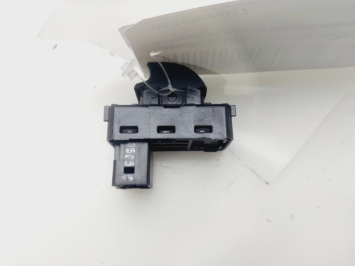 MANDO ELEVALUNAS DELANTERO IZQUIERDO Citroen BERLINGO COMBI 