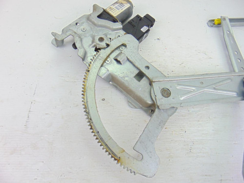  ELEVALUNAS DELANTERO DERECHO OPEL MERIVA 