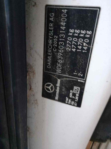 MERCEDES-BENZ VITO BASIC-KOMBI (639) — vehículo donante para recambios 