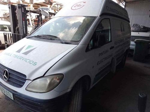 MERCEDES-BENZ VITO BASIC-KOMBI (639) — vehículo donante para recambios 