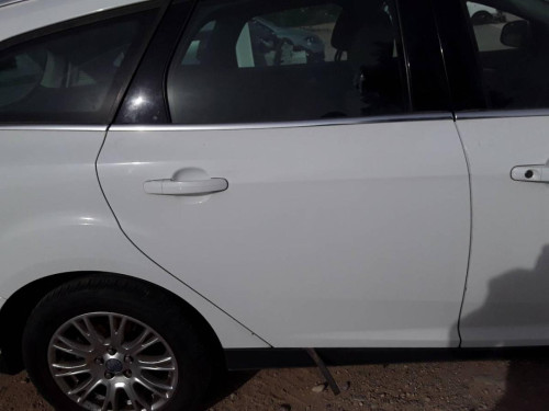 PUERTA TRASERA DERECHA Ford FOCUS BERLINA (CB8) 