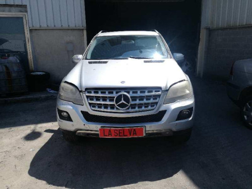MERCEDES-BENZ CLASE ML (BM 164) — автомобиль-донор на запчасти 