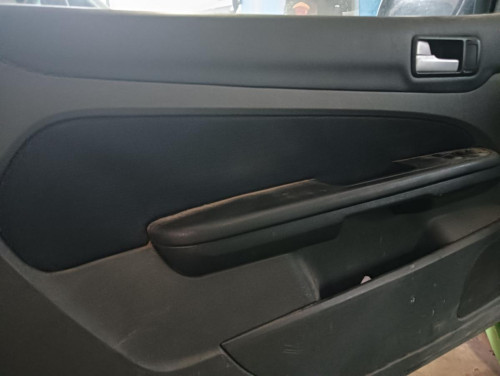 FORD FOCUS BERLINA (CAP) — автомобиль-донор на запчасти 