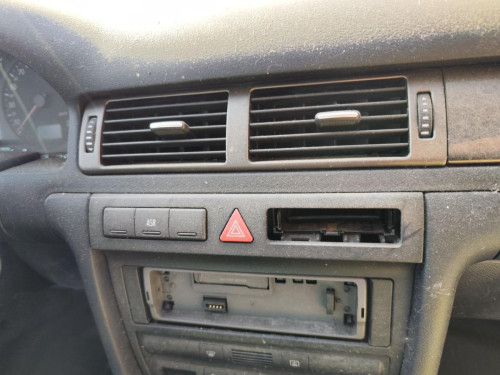 WARNING Audi A6 BERLINA (4B2) 
