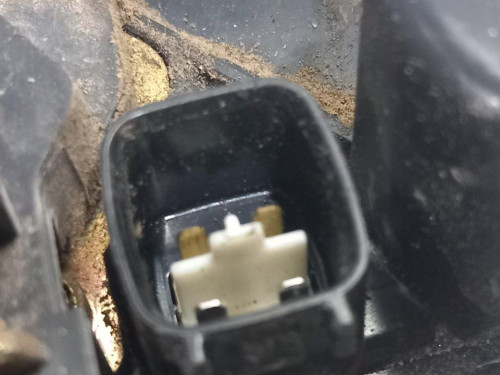  CERRADURA PUERTA DELANTERA DERECHA 