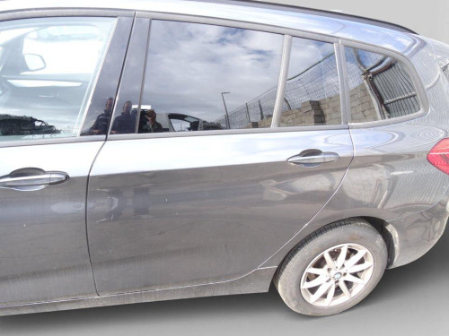 PUERTA TRASERA IZQUIERDA used