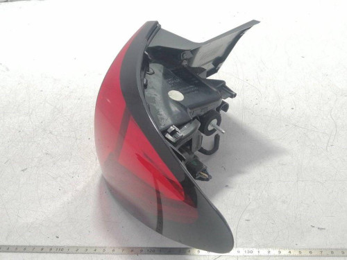 PILOTO TRASERO DERECHO OPEL ASTRA K BERLINA 5P 