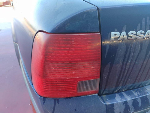  VOLKSWAGEN PASSAT BERLINA (3B2) 