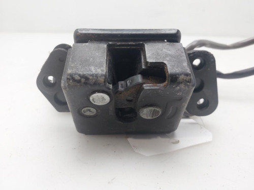 CERRADURA MALETERO / PORTON Toyota COROLLA VERSO (R1) 