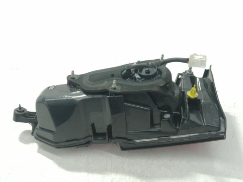  PILOTO TRASERO CENTRAL LEXUS NX (AZ10) 
