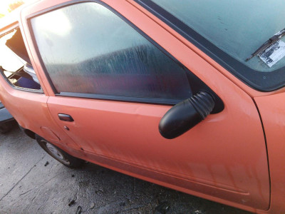 PUERTA DELANTERA DERECHA