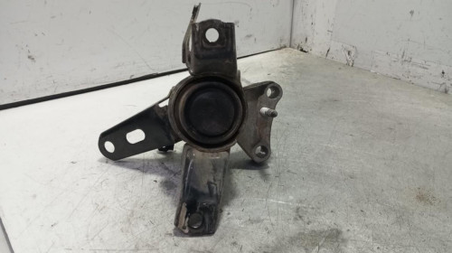SOPORTE MOTOR DERECHO Toyota COROLLA (E15) 