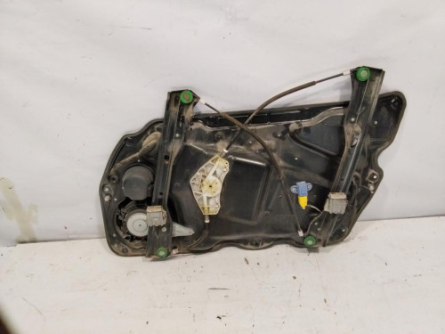 ELEVALUNAS DELANTERO IZQUIERDO Volkswagen PASSAT BERLINA (3C2) 