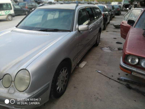  MERCEDES-BENZ CLASE E (BM 210) FAMILIAR 