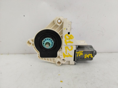 MOTOR ELEVALUNAS TRASERO DERECHO Audi A4 AVANT (8K5) 