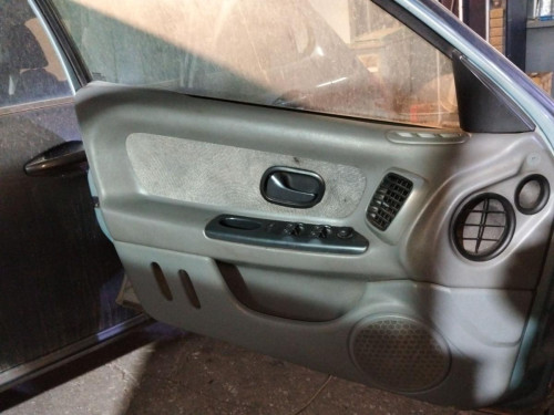 ELEVALUNAS DELANTERO IZQUIERDO RENAULT LAGUNA (B56) 