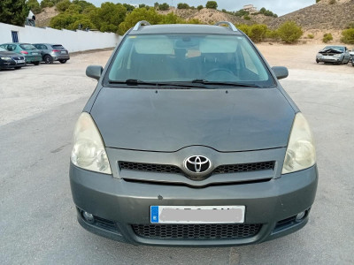 TOYOTA COROLLA VERSO (R1)