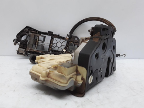 CERRADURA PUERTA DELANTERA DERECHA Volkswagen PASSAT BERLINA (3C2) 