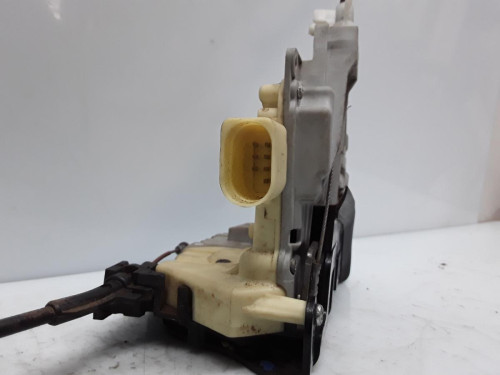 CERRADURA PUERTA DELANTERA DERECHA Volkswagen PASSAT BERLINA (3C2) 